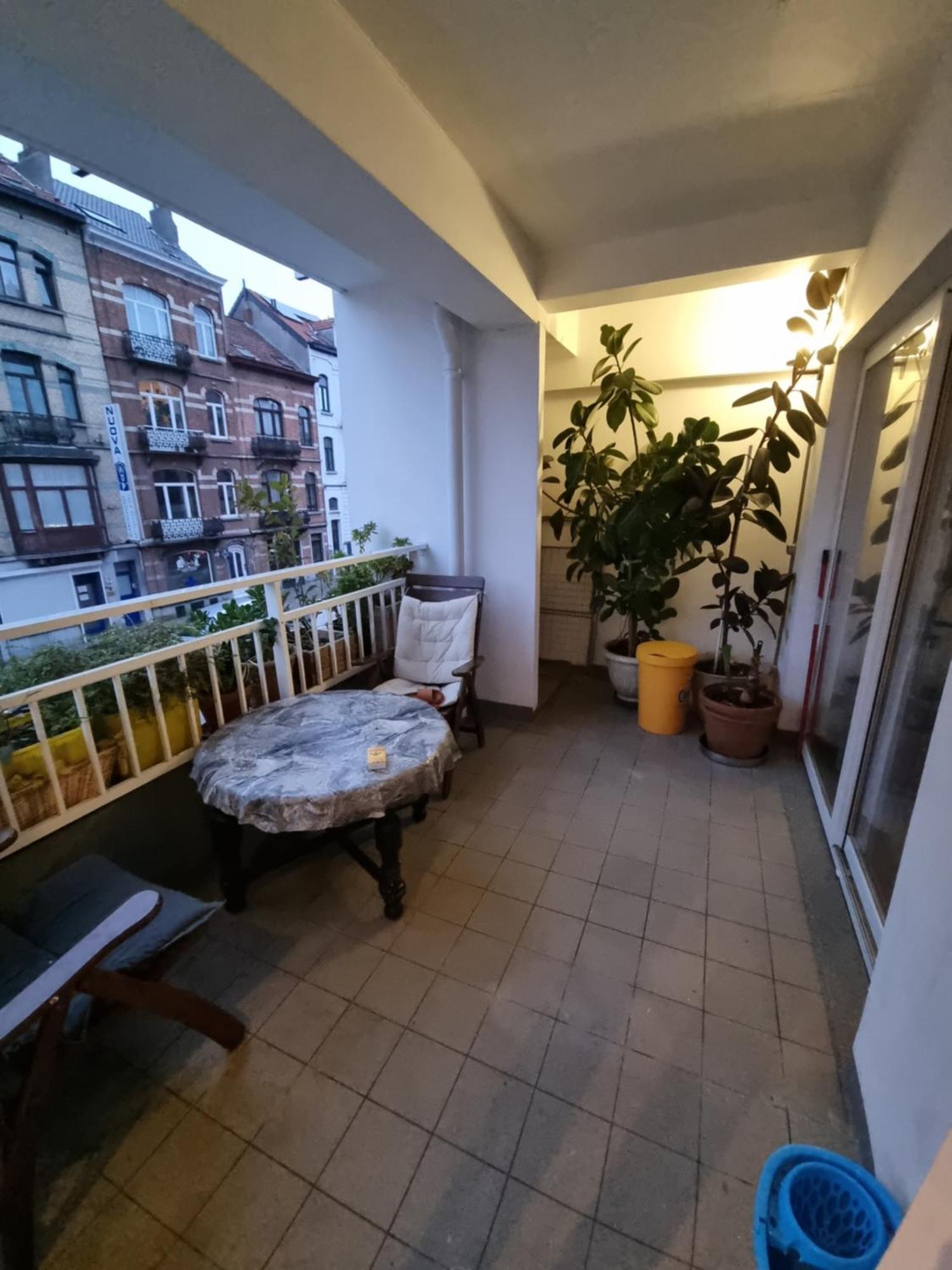 Apartchazal Brussel Buitenkant foto