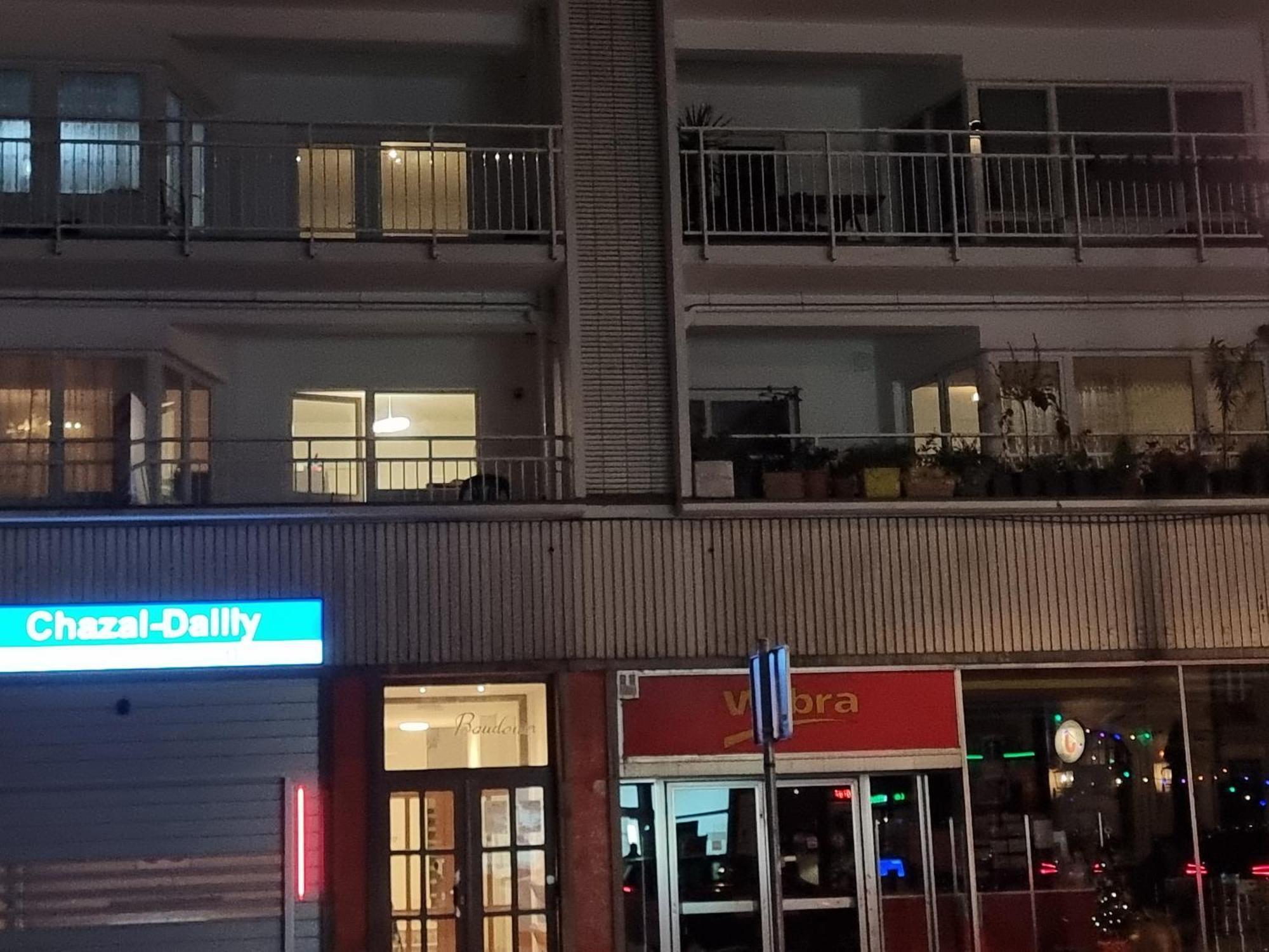 Apartchazal Brussel Buitenkant foto